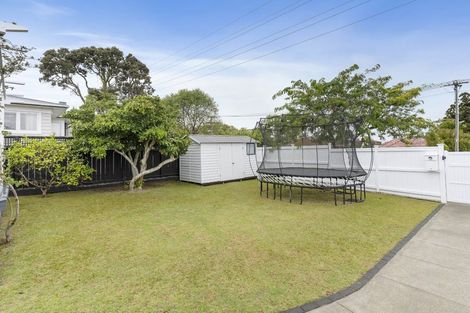 Photo of property in 2/12 Francis Street, Hauraki, Auckland, 0622