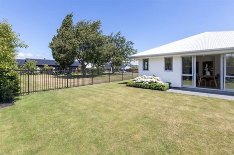 Photo of property in 17 Carpenter Drive, Prebbleton, 7604