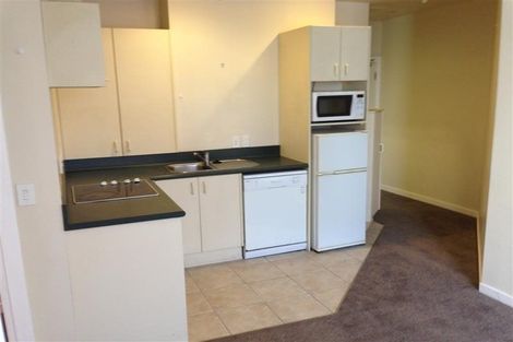 Photo of property in Terrace Tower Apartments, 7b/126 The Terrace, Wellington Central, Wellington, 6011