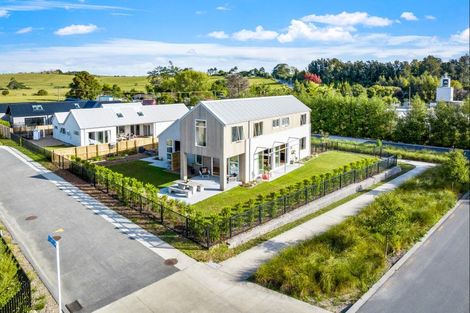 Photo of property in 6 Maeha Drive, Matakana, 0985