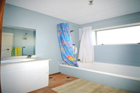 Photo of property in 255 Marine Parade, New Brighton, Christchurch, 8061