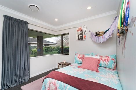 Photo of property in 108 John F Kennedy Drive, Milson, Palmerston North, 4414