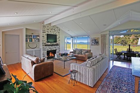 Photo of property in 840 Takatu Road, Tawharanui Peninsula, Warkworth, 0986