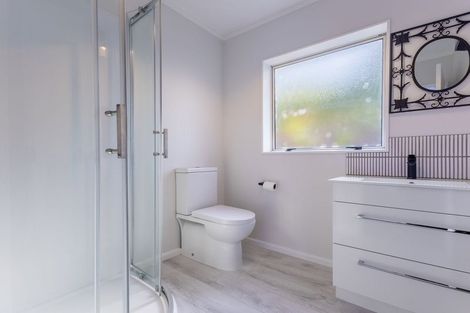 Photo of property in 5 Beachwater Grove, Paraparaumu Beach, Paraparaumu, 5032