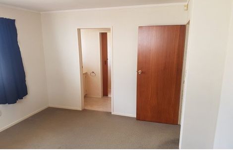 Photo of property in 3 Langwell Place, Papakowhai, Porirua, 5024