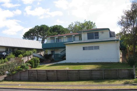 Photo of property in 22 Montclair Rise, Browns Bay, Auckland, 0630