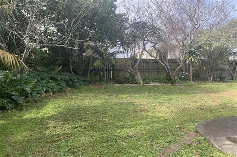 Photo of property in 106 Lincoln Road, Henderson, Auckland, 0610