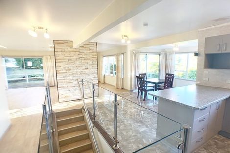 Photo of property in 11 Gladys Avenue, Glenfield, Auckland, 0629