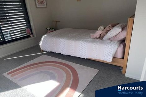 Photo of property in 4 Kerewhenua Crescent, Hobsonville, Auckland, 0616