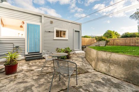 Photo of property in 44 Mills Road, Brooklyn, Wellington, 6021