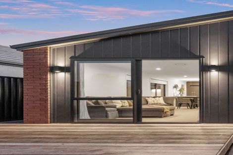 Photo of property in 20 Empire Crescent, Papamoa, 3118