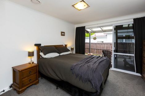 Photo of property in 27 Kiwi Street, Heretaunga, Upper Hutt, 5018