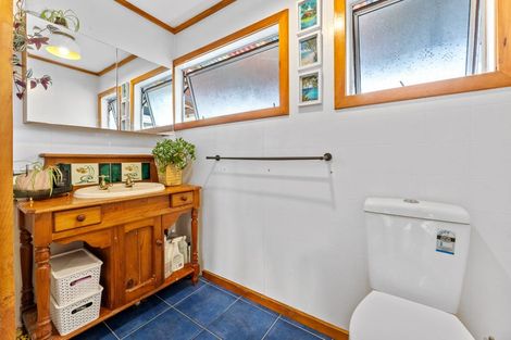 Photo of property in 2326 State Highway 16, Helensville, 0875