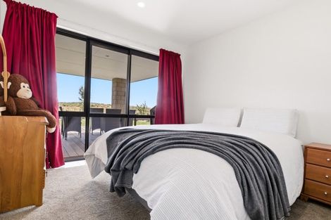 Photo of property in 1 Glendas Way, Acacia Bay, 3385