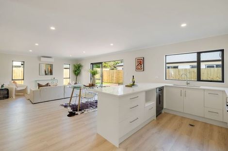 Photo of property in 18 Mount View Road, Melville, Hamilton, 3206