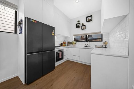 Photo of property in 58b Spinella Drive, Bayview, Auckland, 0629