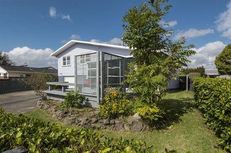 Photo of property in 39a Portadown Avenue, Pakuranga Heights, Auckland, 2010