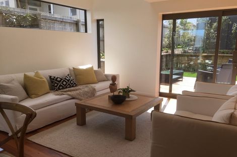 Photo of property in 4/53a Powell Street, Avondale, Auckland, 1026