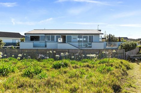 Photo of property in 14 Logan Nicks Place, Whangaruru, Russell, 0184