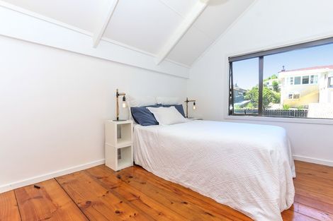 Photo of property in 2/7a Seaside Avenue, Waterview, Auckland, 1026