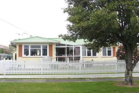 Photo of property in 9 Duke Street, Levin, 5510