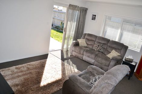 Photo of property in 22 Kamahi Crescent, Papamoa Beach, Papamoa, 3118