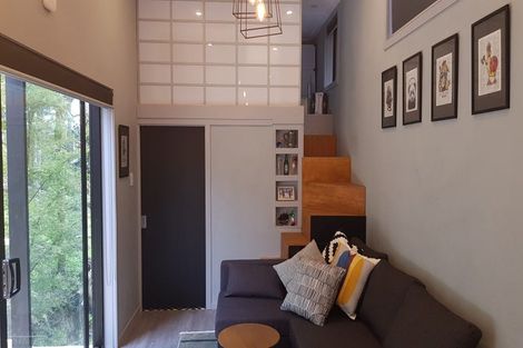 Photo of property in 1/2 Heathcote Road, Castor Bay, Auckland, 0620