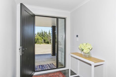 Photo of property in 9 Coach Road, Kingseat, Papakura, 2580