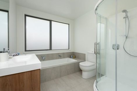 Photo of property in 2a Laing Place, Otumoetai, Tauranga, 3110