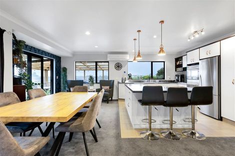 Photo of property in 1b Silvan Place, Bell Block, New Plymouth, 4312