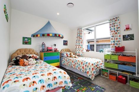 Photo of property in 38 Lansdowne Way, Rolleston, 7615