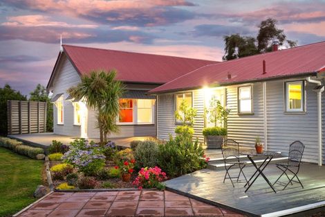 Photo of property in 2087 State Highway 2, Mount Bruce, Masterton, 5881