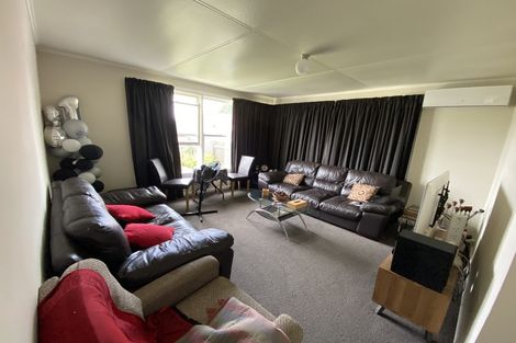 Photo of property in 31 Douglas Crescent, Fairfield, Hamilton, 3214