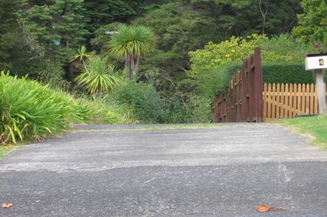 Photo of property in 54 Taupo Street, Green Bay, Auckland, 0604