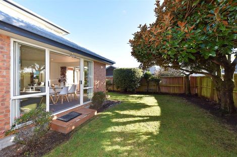 Photo of property in 4 Rosefield Lane, Northcote, Christchurch, 8052
