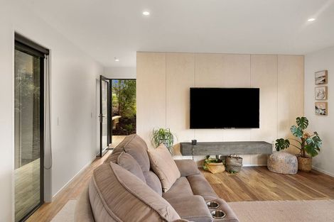 Photo of property in 8 Island View Close, Paihia, 0200