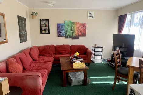 Photo of property in 2/12 Trevethick Grove, Woburn, Lower Hutt, 5010