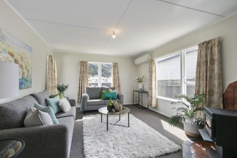 Photo of property in 20 Rakaia Grove, Wainuiomata, Lower Hutt, 5014