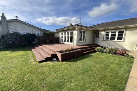 Photo of property in 78 Oxford Street, Tawa, Wellington, 5028