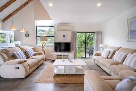 Photo of property in 79 Tikao Bay Road, Wainui, French Farm, 7582