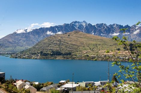 Photo of property in 8 Birch Lane, Queenstown, 9300
