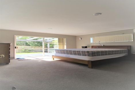 Photo of property in 17 Soling Place, West Harbour, Auckland, 0618