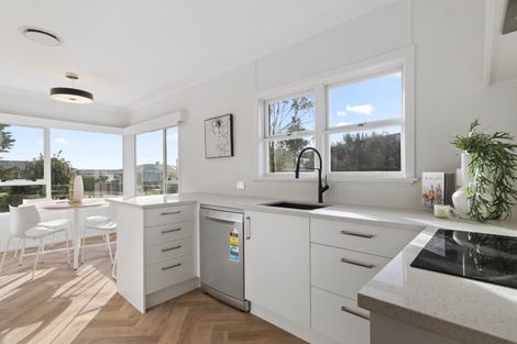 Photo of property in 10 Phillip Street, Pukekohe, 2120