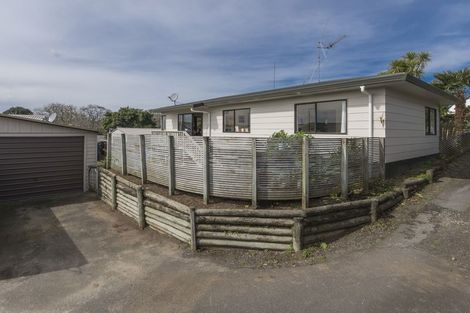 Photo of property in 6a Te Arawa Place, Welcome Bay, Tauranga, 3112