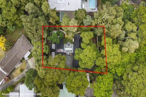 Photo of property in 17 Cobblestone Lane, Hillcrest, Auckland, 0627