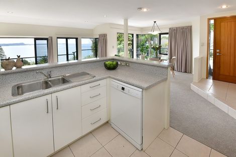 Photo of property in 17a Duncansby Road, Stanmore Bay, Whangaparaoa, 0932