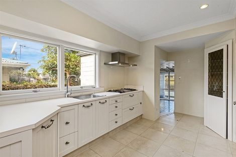 Photo of property in 218 Grahams Road, Burnside, Christchurch, 8053