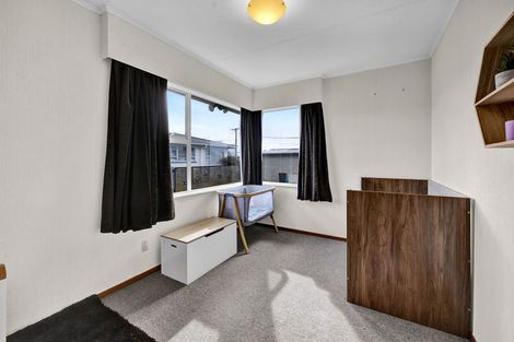 Photo of property in 19 Galt Street, Hawera, 4610