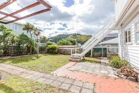 Photo of property in 26 Reef Street, Island Bay, Wellington, 6023