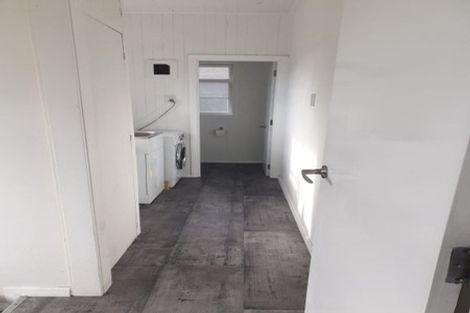 Photo of property in 24 Tremewan Street, Tawa, Wellington, 5028